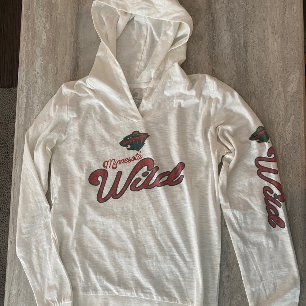 White Minnesota Wild lightweight women’s hoodie